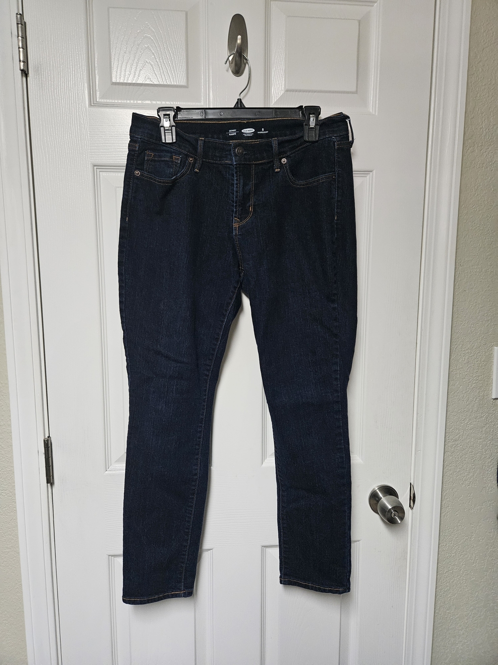 Old Navy Women's Dark Blue Skinny Jeans - Size 8 Short